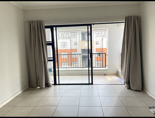 1 BEDROOM APARTMENT FOR SALE IN OLIVEDALE